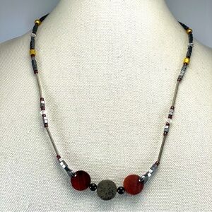 Vinatge Unsigned Artisan Granite Tigers Bulls Eye Hematite Beaded Necklace